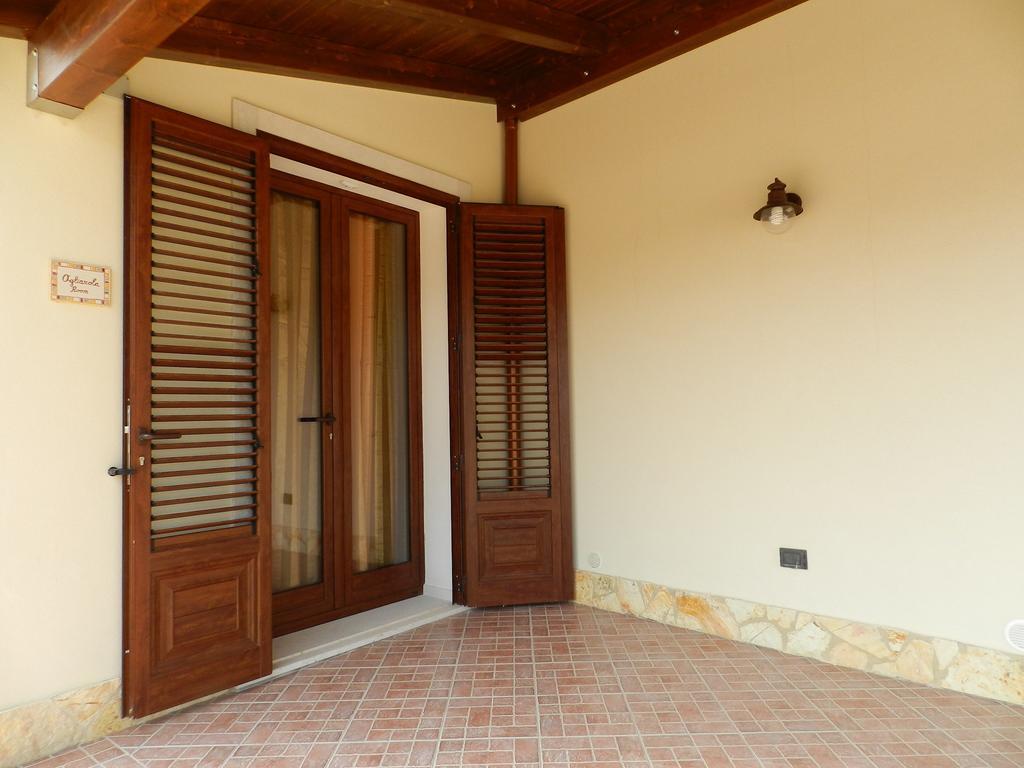 Baglio Olivastro Bed & Breakfast Digerbato Phòng bức ảnh